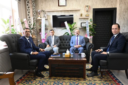 Kaymakamımız İbrahim COŞKUNASLAN, İl Tarım ve Orman Müdürü Serkan BİLİR'i makamında kabul etti.